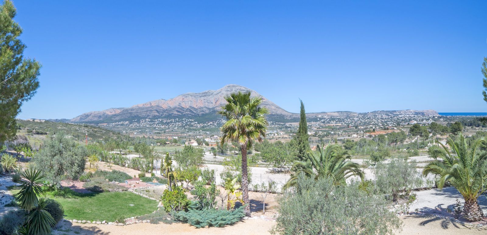 Countryside Property with Panoramic Views for Sale in Javea
