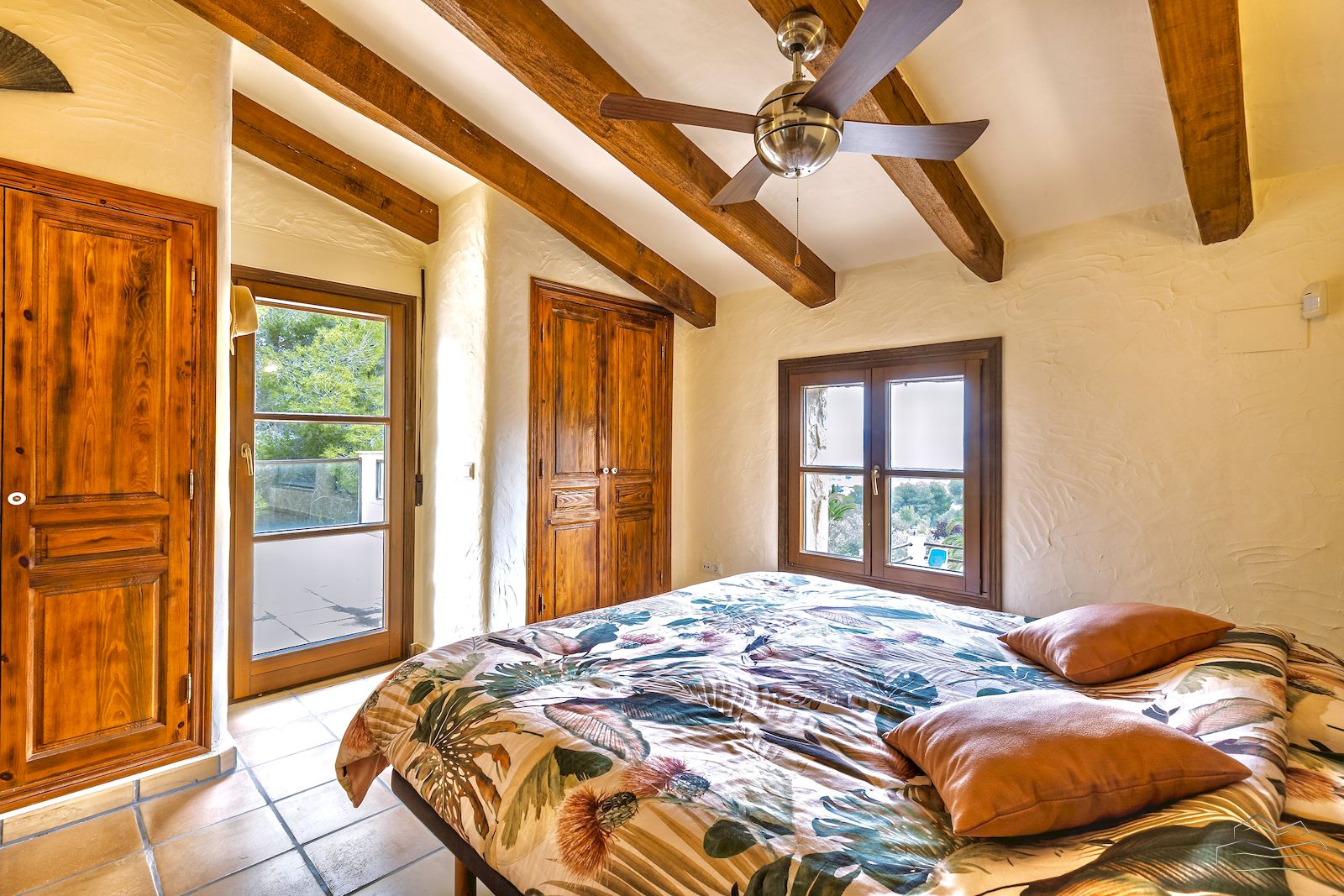 Countryside Property with Panoramic Views for Sale in Javea