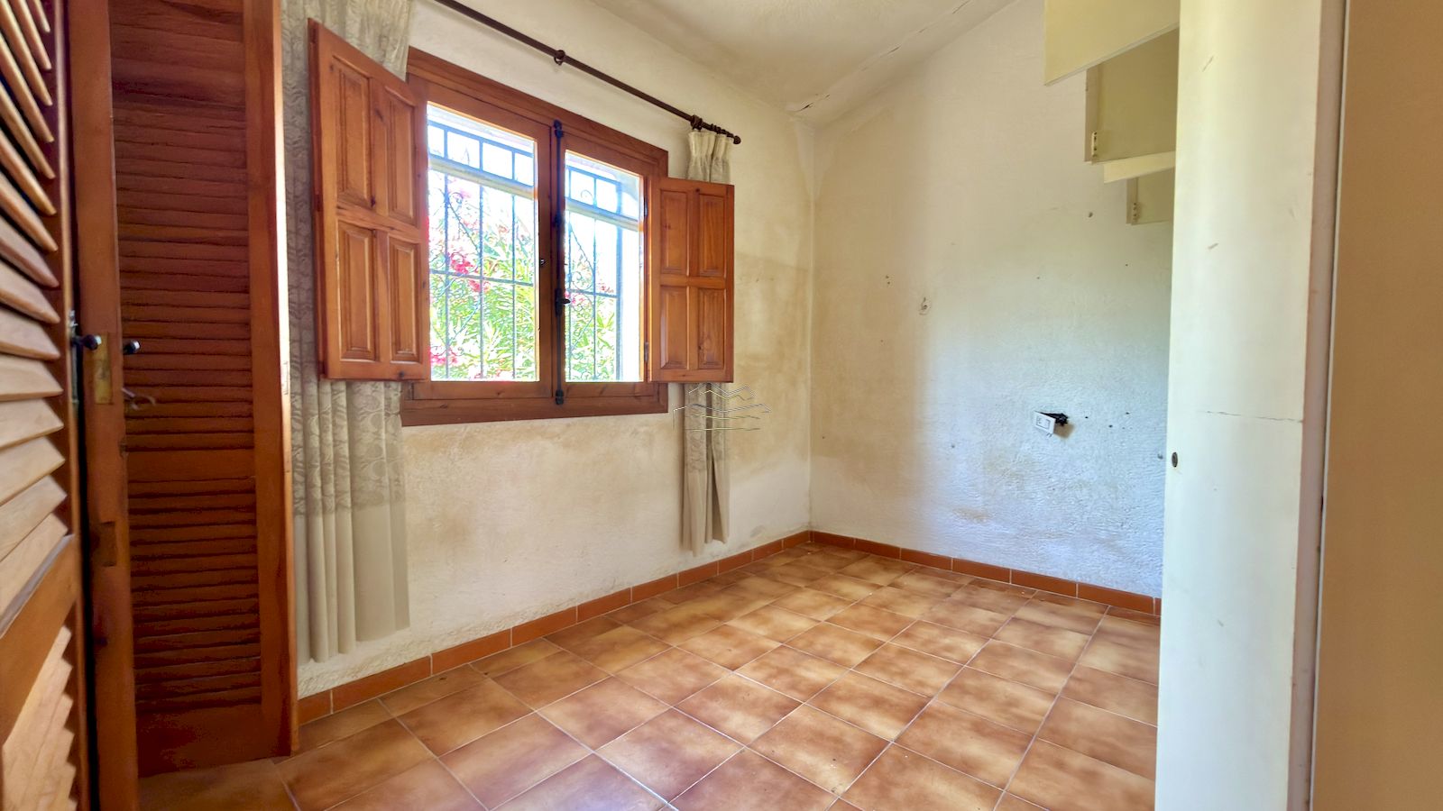 Chalet to reform for sale in Tosalet de Javea.