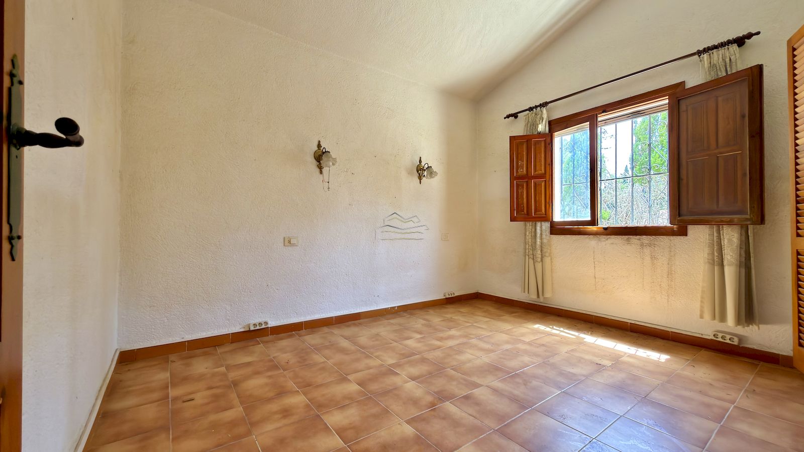 Chalet to reform for sale in Tosalet de Javea.