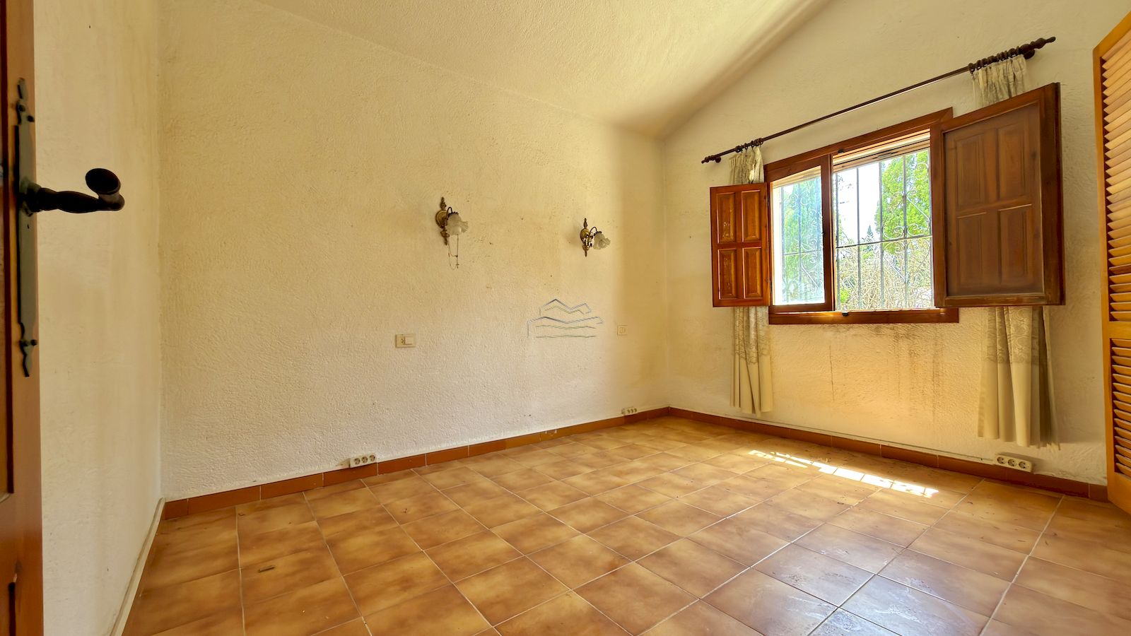 Chalet to reform for sale in Tosalet de Javea.