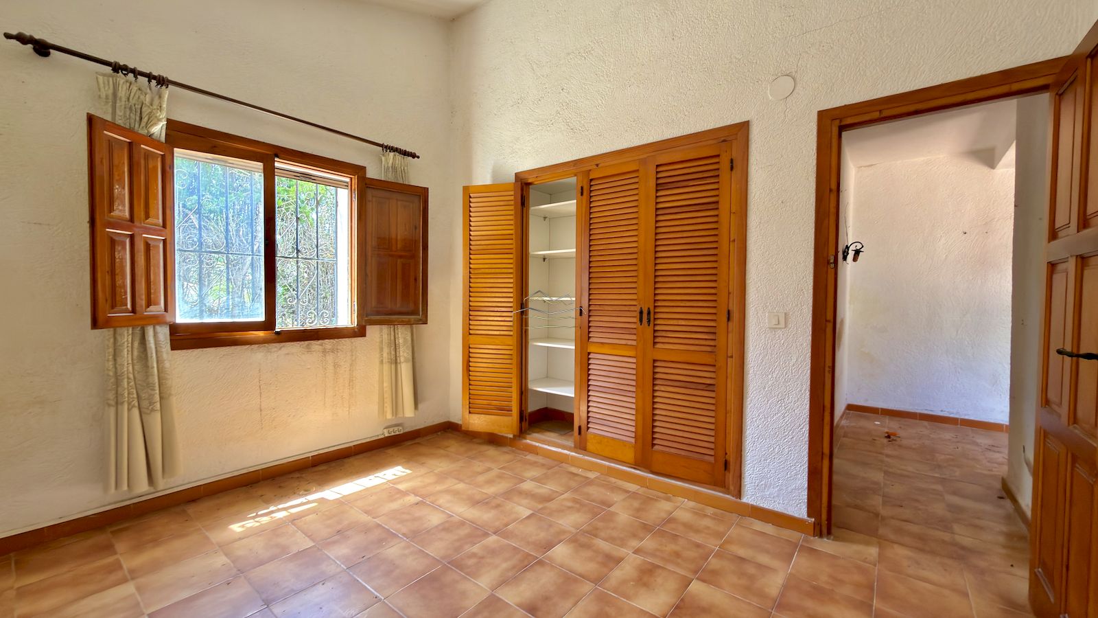 Chalet to reform for sale in Tosalet de Javea.