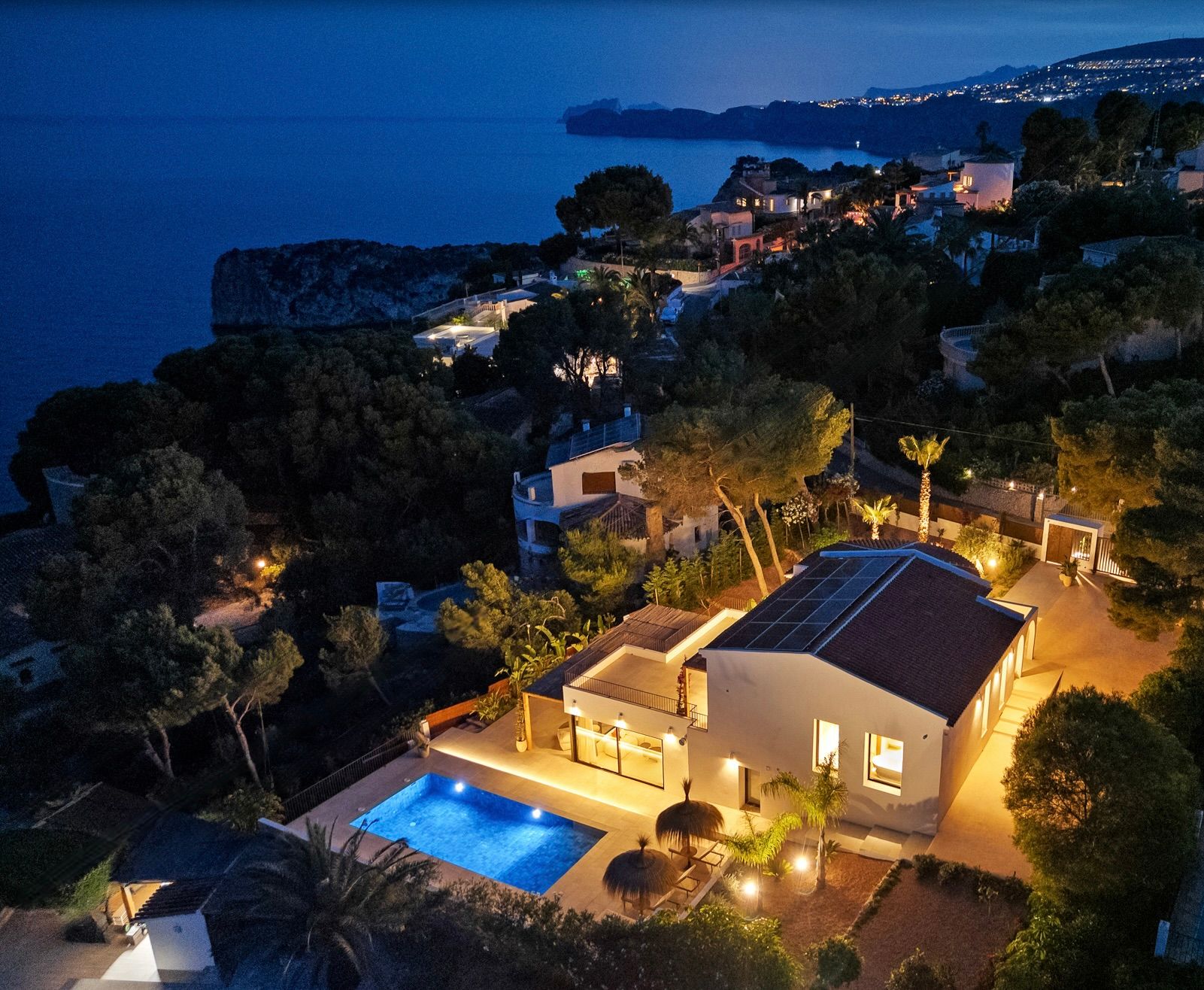 Modern villa for sale with sea view in Balcon al Mar, Javea/Xabia.