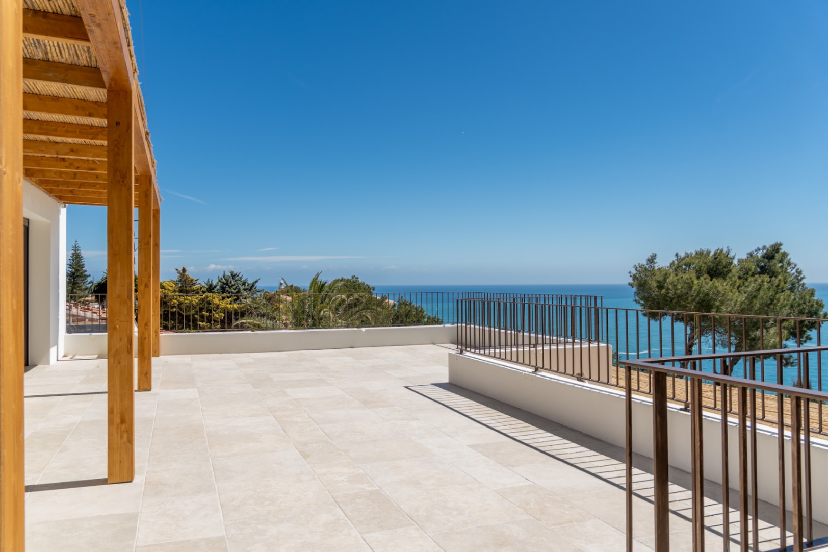 Modern villa for sale with sea view in Balcon al Mar, Javea/Xabia.