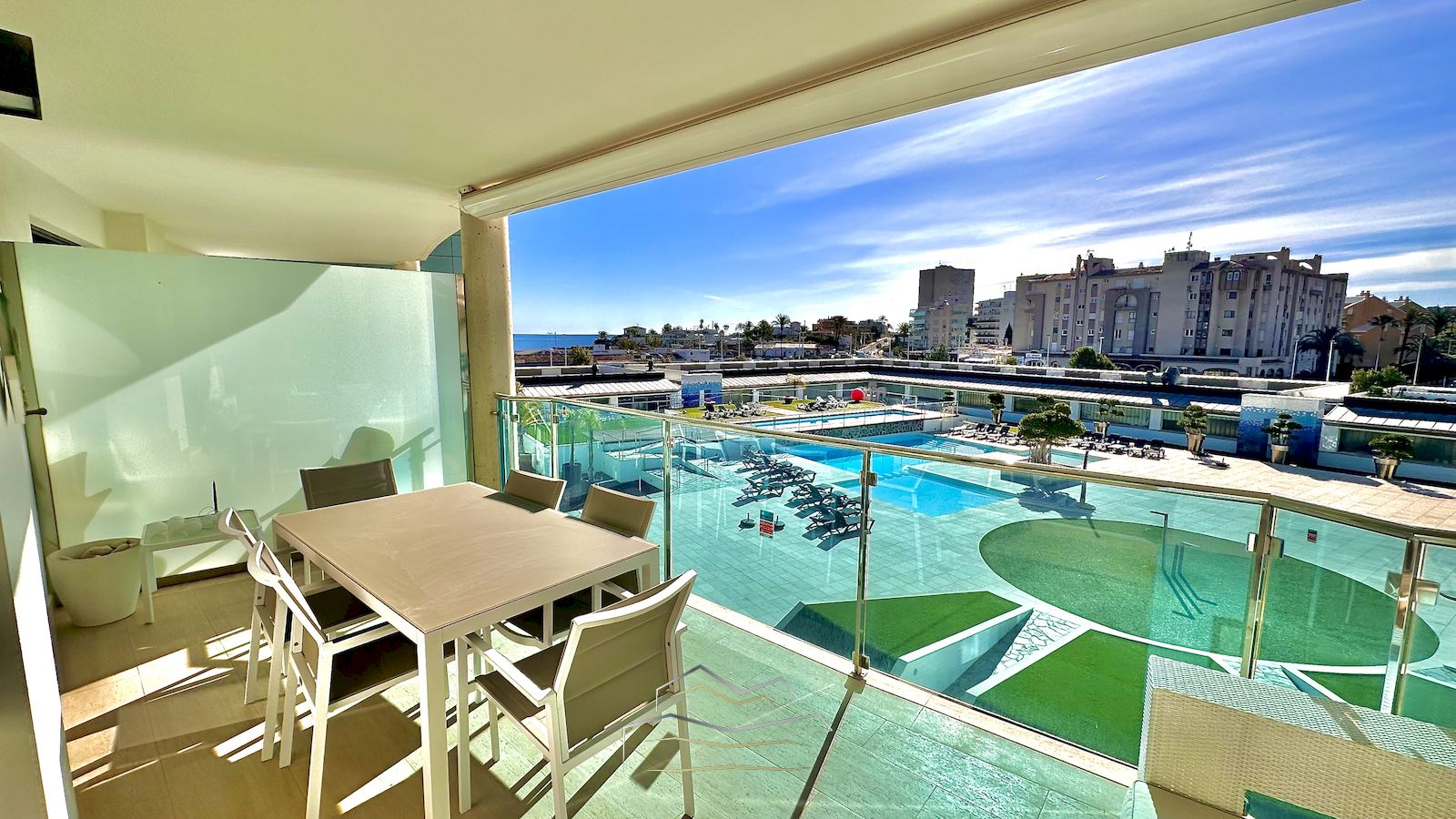 Apartment for sale with sea view in Playa del Arenal - Javea