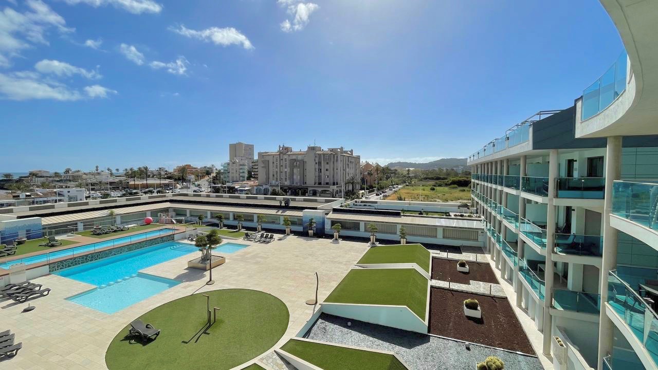 Apartment for sale with sea view in Playa del Arenal - Javea