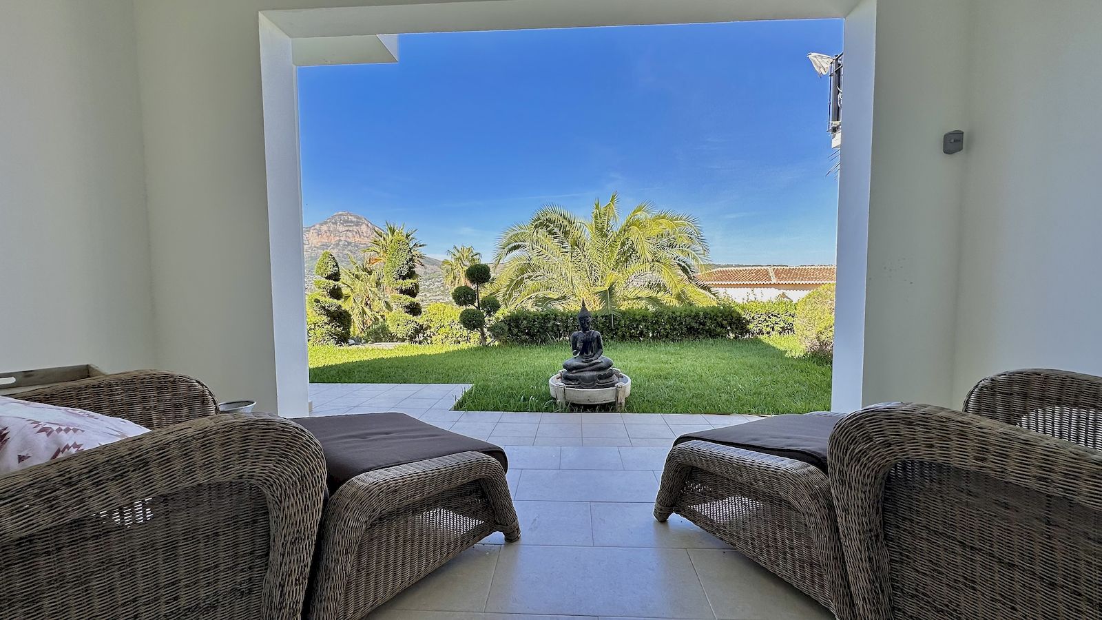 Excellent villa for sale with sea view in Piver - Javea