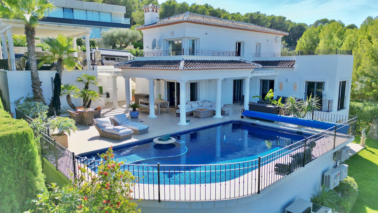 Excellent villa for sale with sea view in Piver - Javea