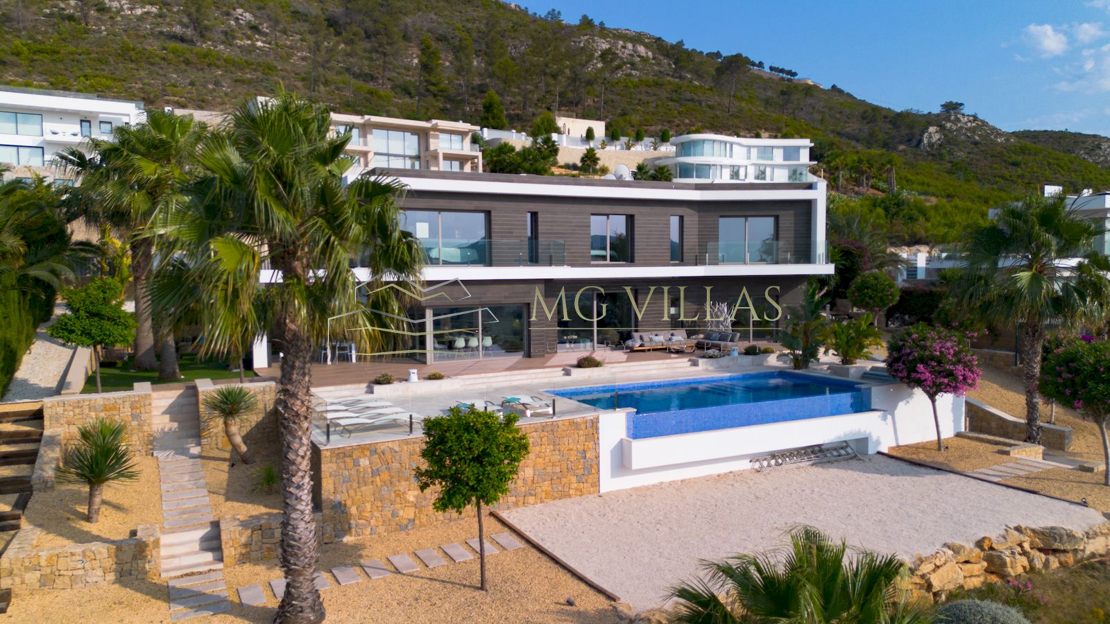 Modern Villa for sale with sea view in Javea