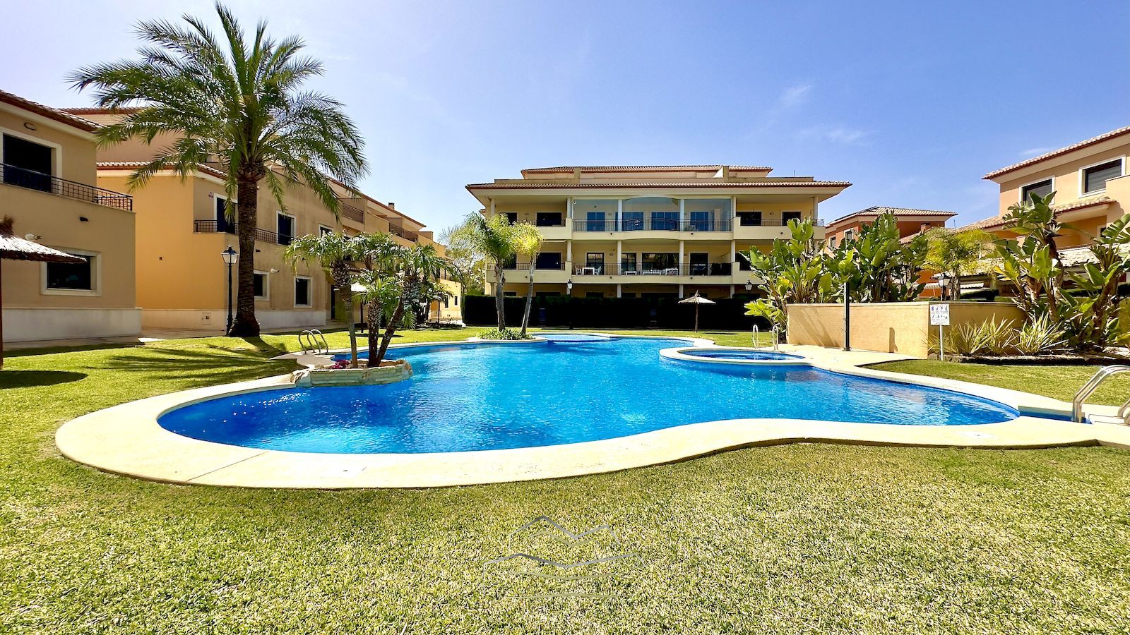 Semi-detached Villa for Sale in Arenal de Javea