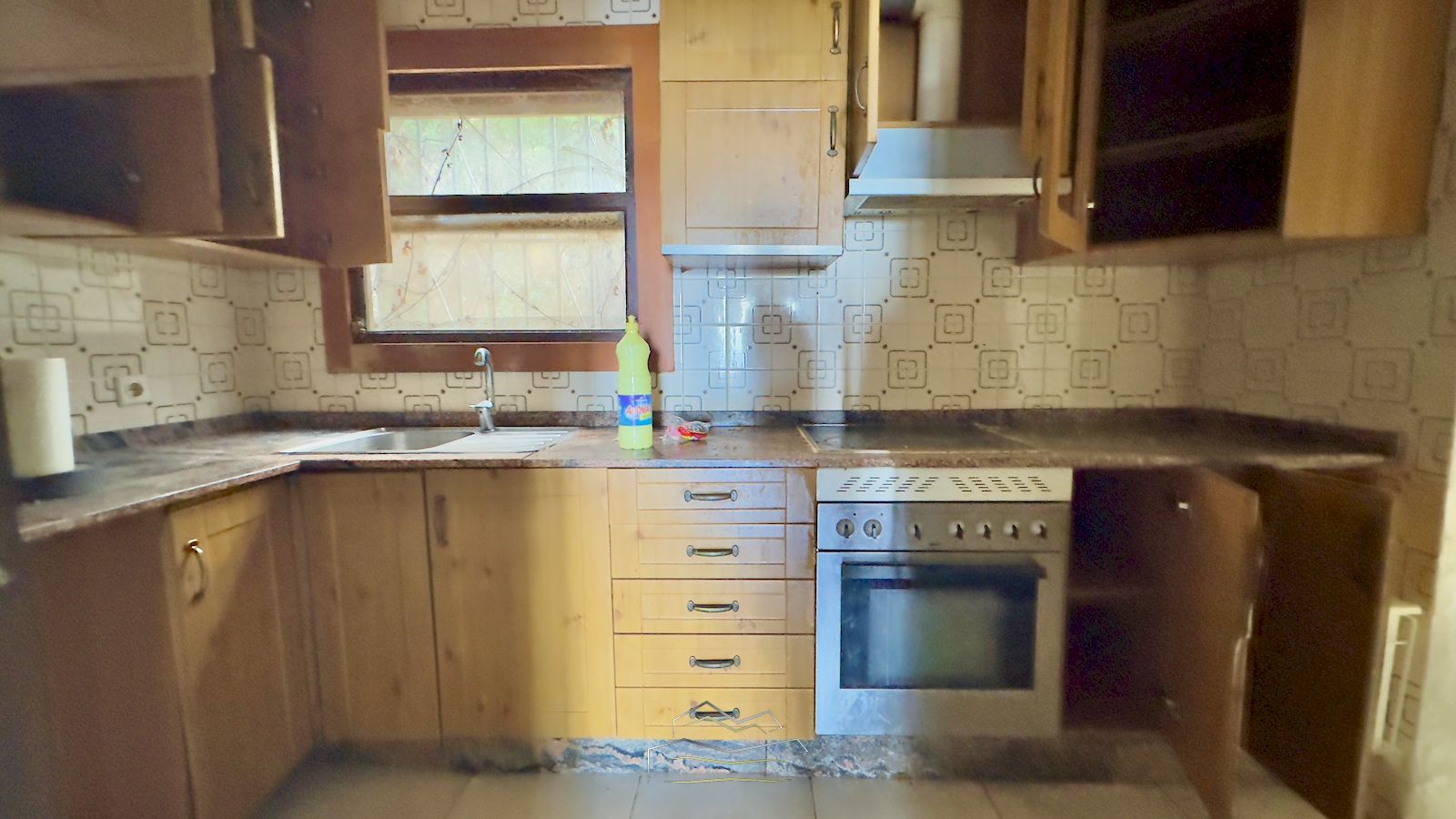 Villa for sale to renovate with sea view in Javea