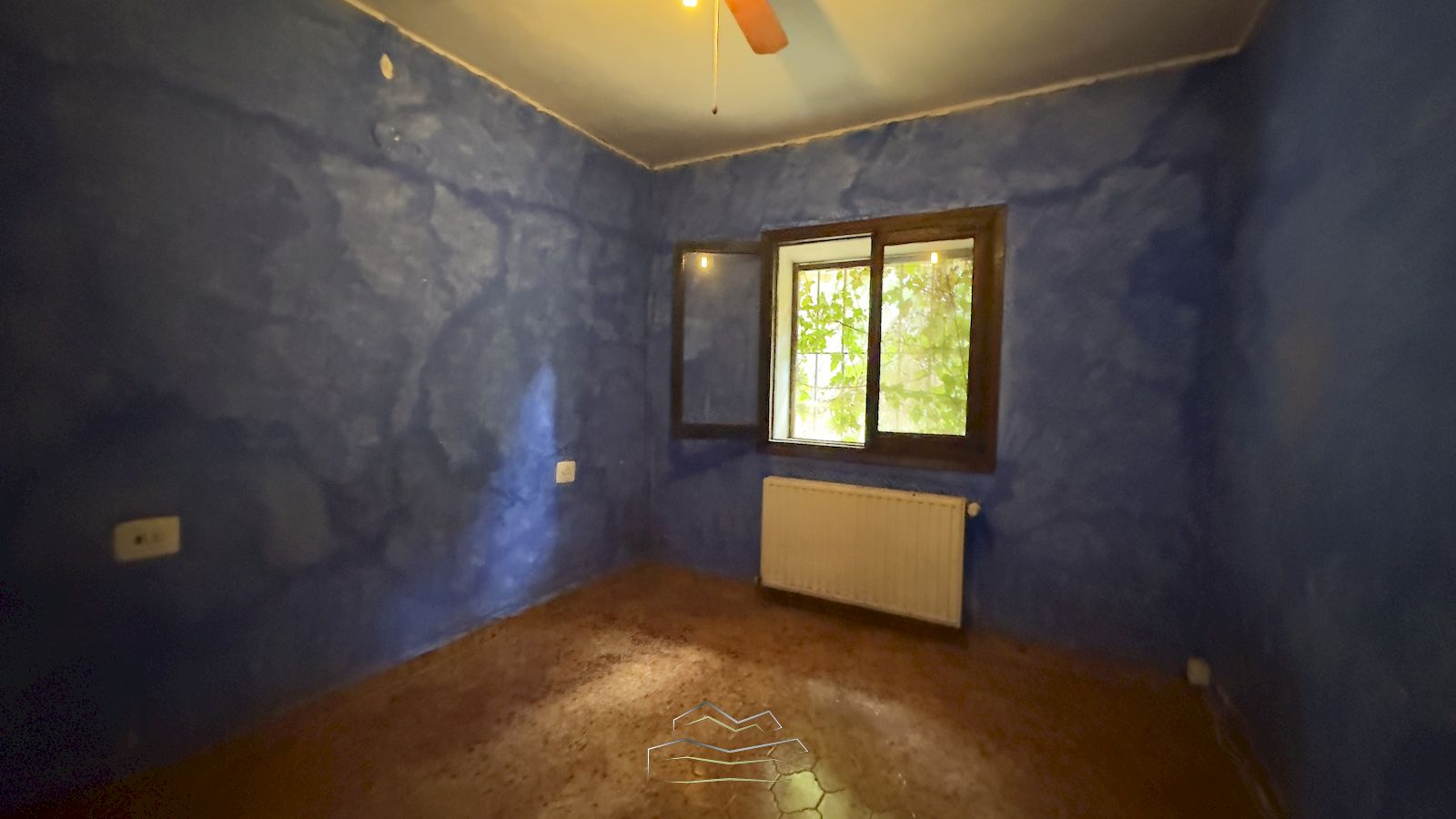 Villa for sale to renovate with sea view in Javea