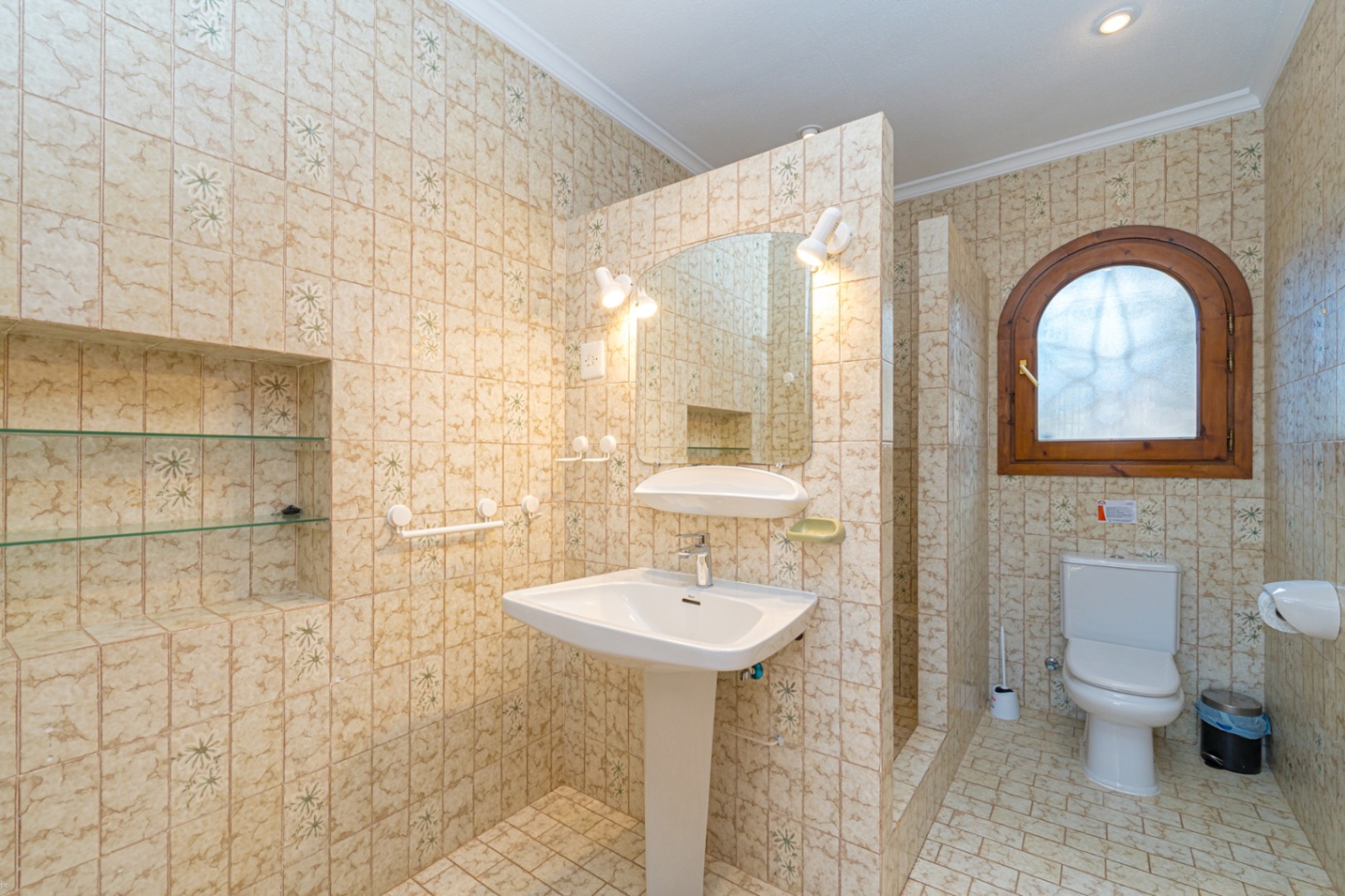 Villa for sale in Jávea with Stunning Views of Montgó in Balcón al Mar