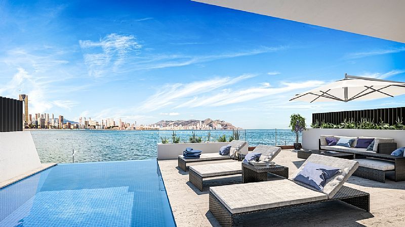 Apartment for sale on the first line of Playa Poniente - Benidorm