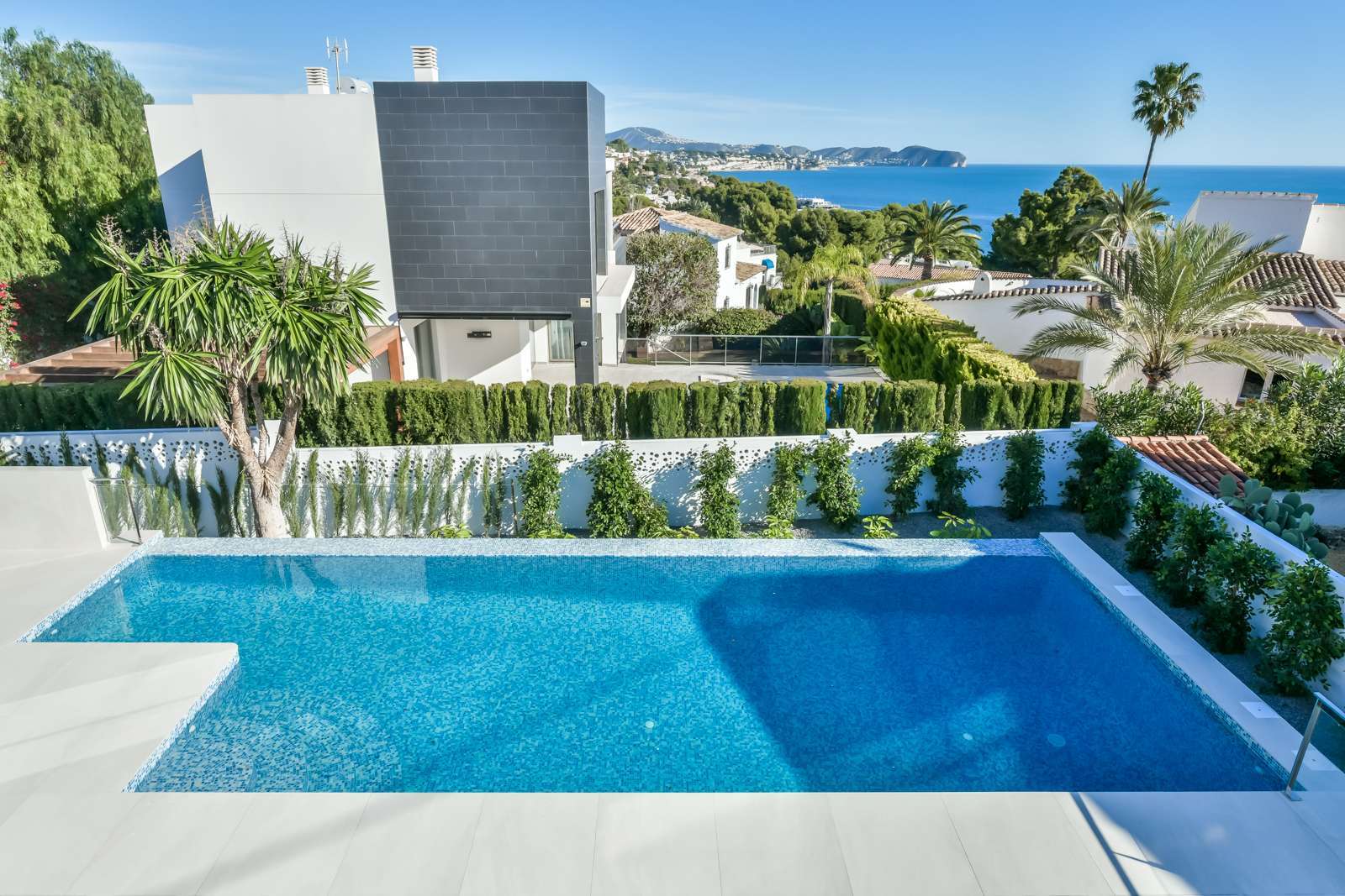Modern style luxury villa for sale in Calpe - Costa Blanca