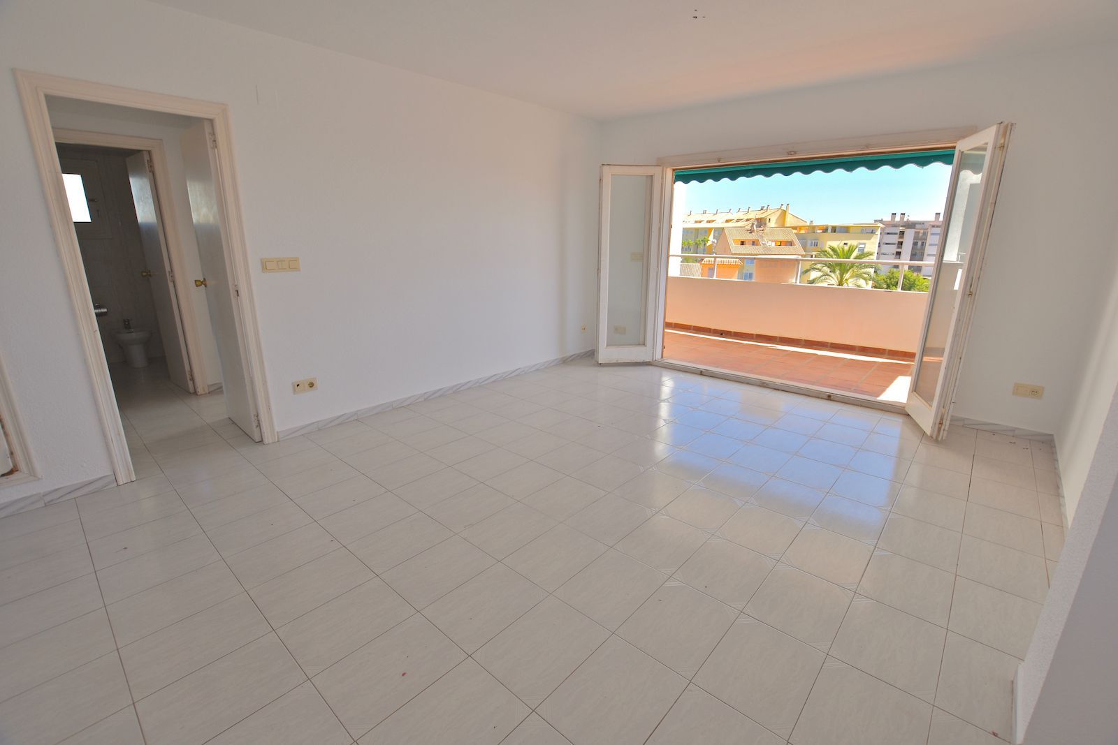Apartment for sale with Sea View in Cala Blanca - Javea
