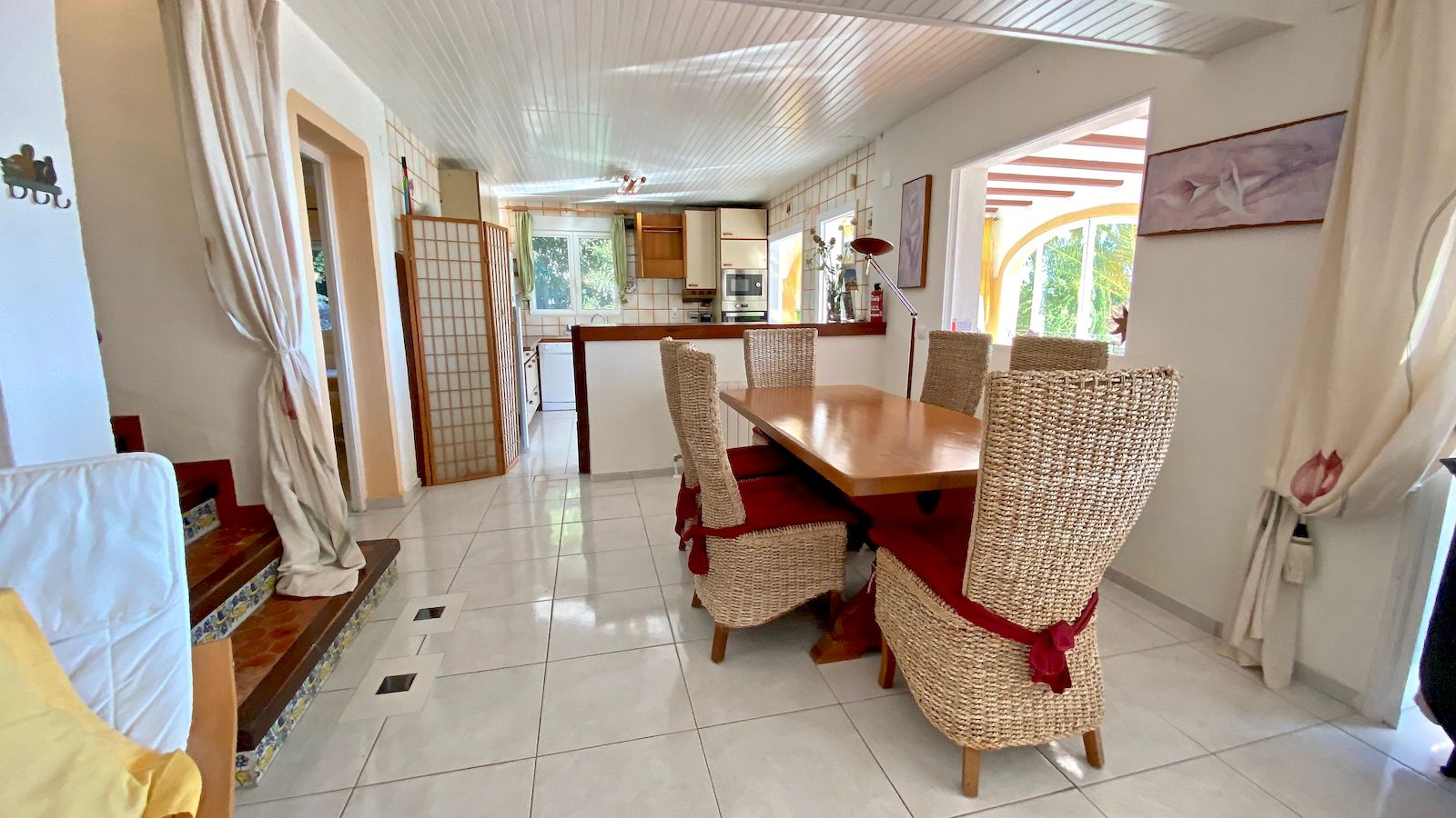 Investment Opportunity- Villa for Sale With Sea Views - Costa Nova Ambolo