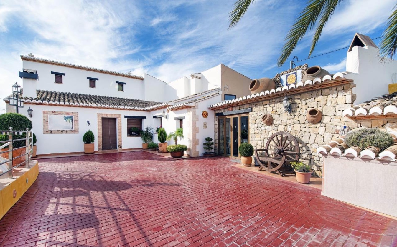 Villa for Sale in Benissa, Pedramala