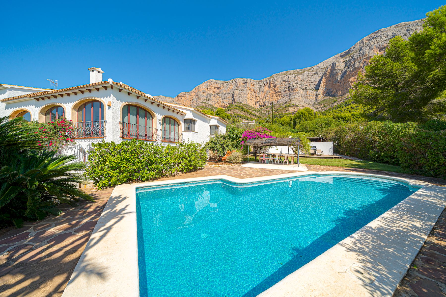 Spectacular Villa for Sale in Montgo - Javea