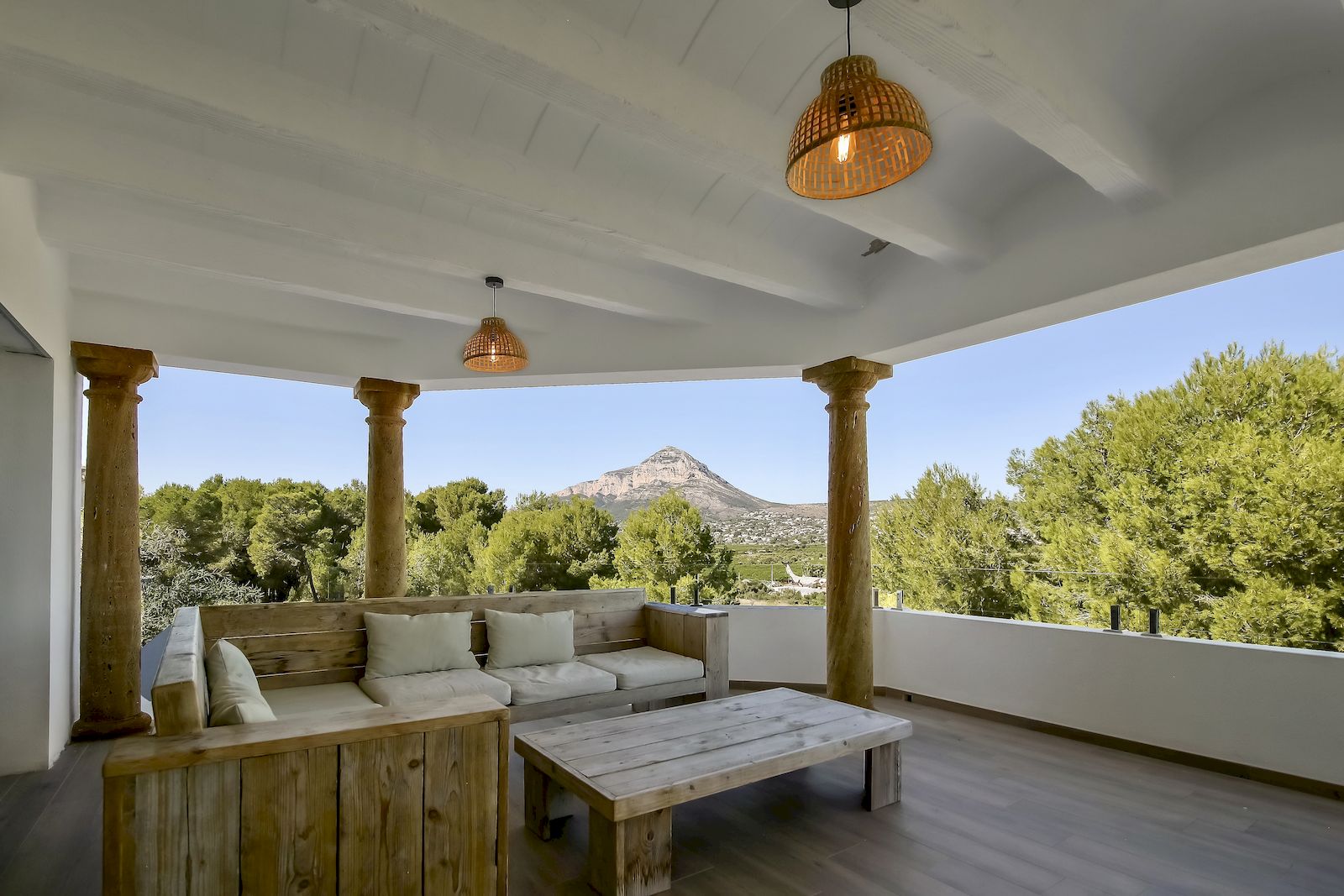 Luxury villa with sea view for sale in Puerta Fenicia - Javea