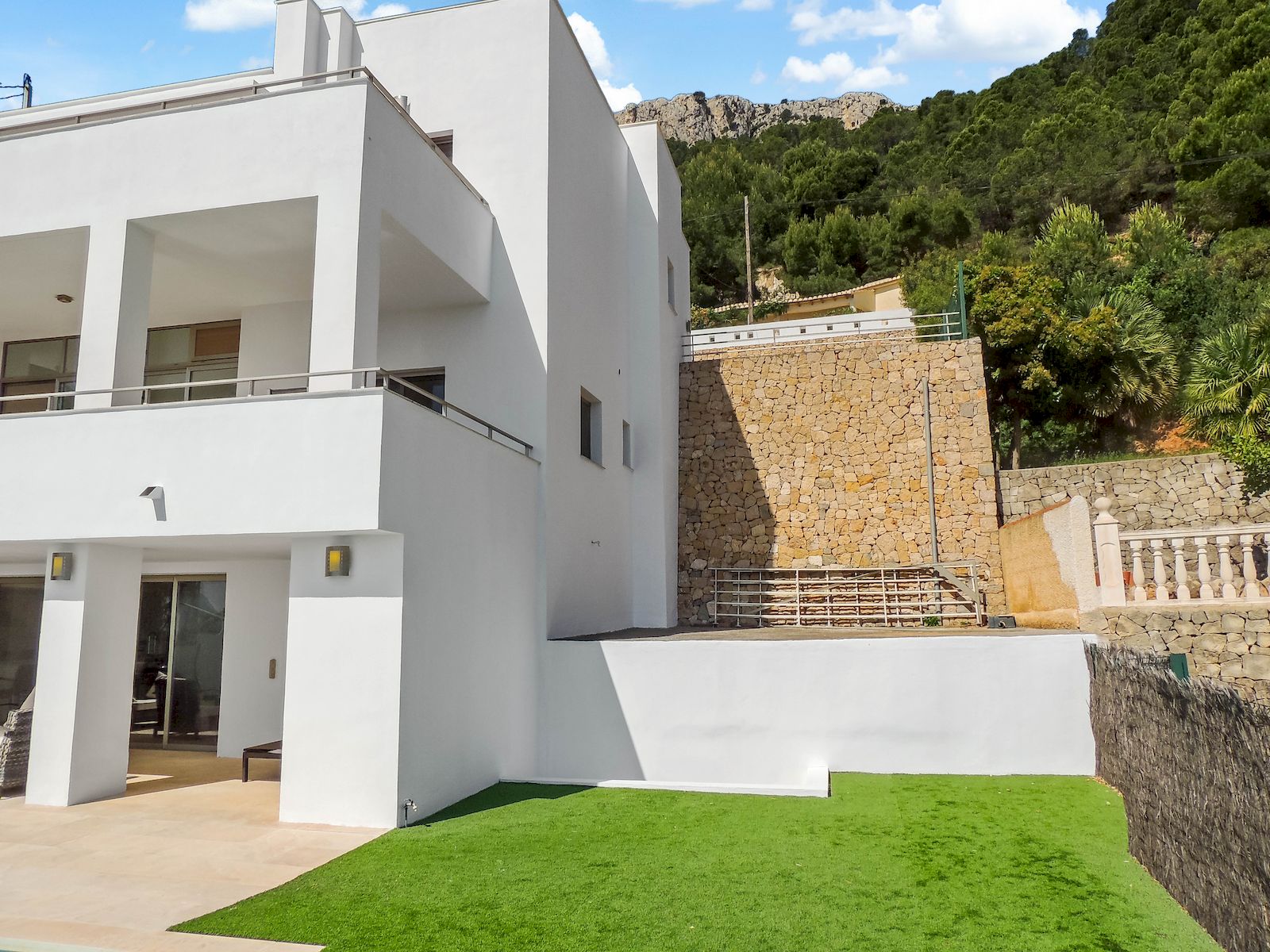 New Build Villa with Sea Views for Sale in Calpe